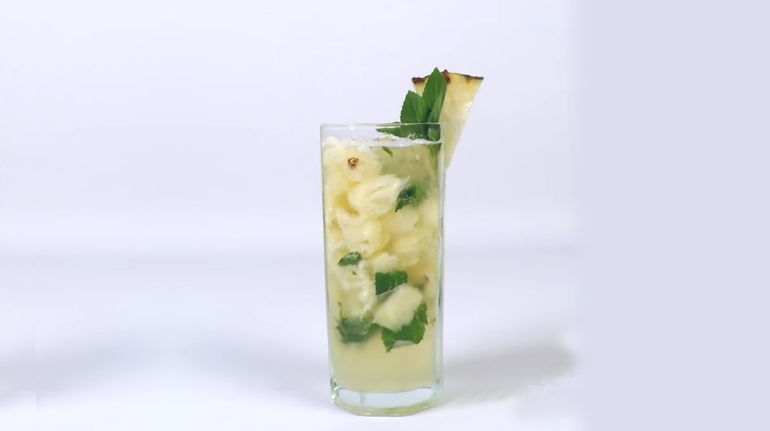 Mojito mágico de abacaxi: aprenda a receita