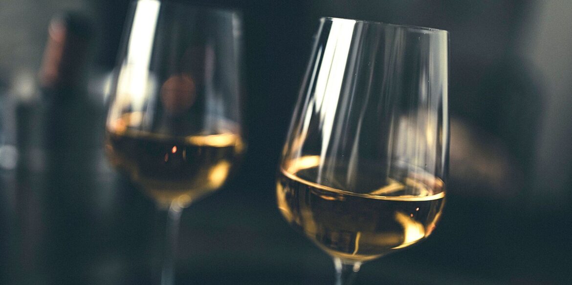 Produtores fazem petição para ter emoji de vinho branco