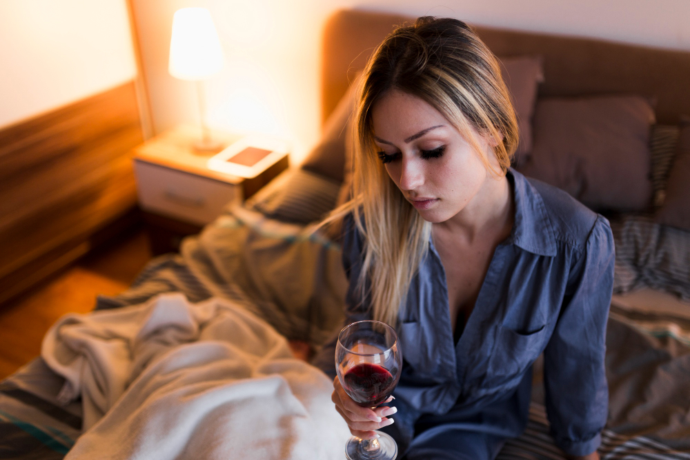 Quanto tempo devo esperar para dormir depois de uma taça de vinho?
